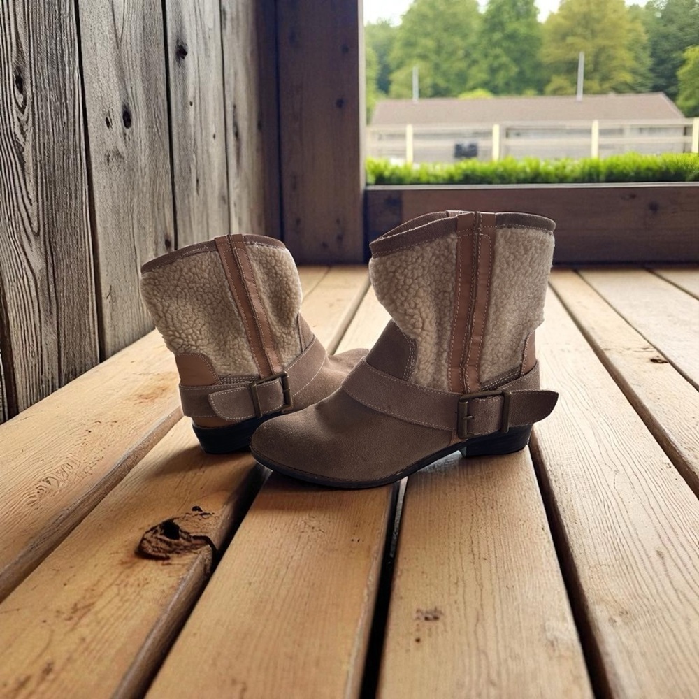 Kelsi Dagger “Tempest” Faux Fur Lined Leather Ankle Boots — Size 6.5M